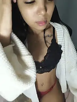 Snapshot of Livia_Diaz chatting on 05.25.26 Livia Diaz online show from 05.25.26