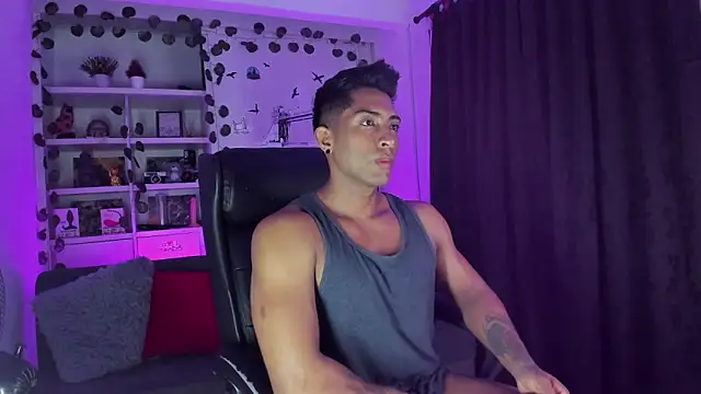 Couple muscle1 online show from 12.27.24