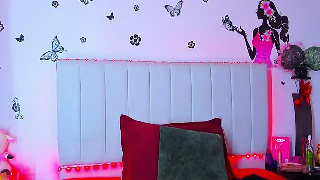 caro lyne  online show from 04.20.26