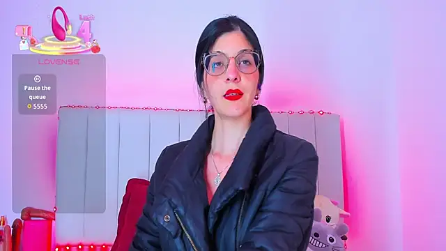 caro lyne  online show from 06.12.26