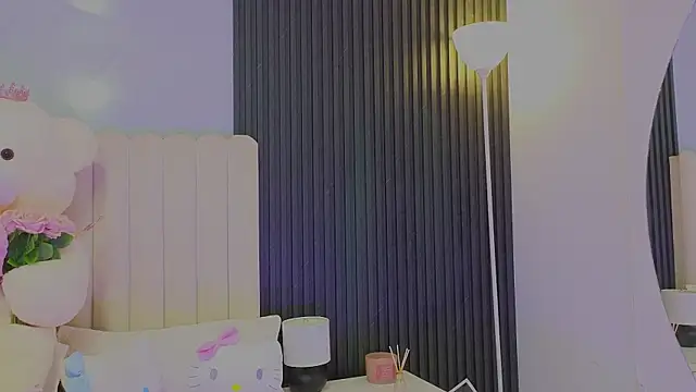 Madiee Rhea online show from 07.28.26