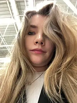 Snapshot of Holy_Tereza chatting on 01.03.25 Holy Tereza online show from 01.03.25