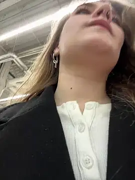 Snapshot of Holy_Tereza chatting on 01.18.25 Holy Tereza online show from 01.18.25