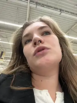 Snapshot of Holy_Tereza chatting on 02.22.25 Holy Tereza online show from 02.22.25