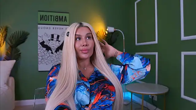EvaZane online show from 04.25.26