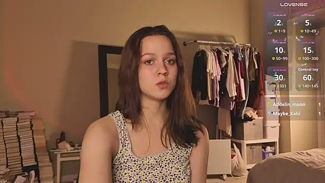 Addelin Moon online show from 11.22.25