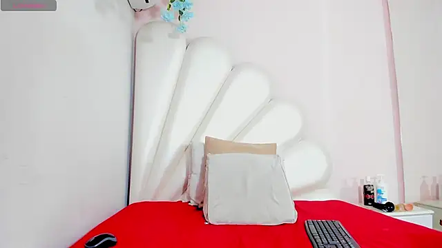 Snapshot of Lorena_Hawkins chatting on 02.03.25 Lorena Hawkins online show from 02.03.25