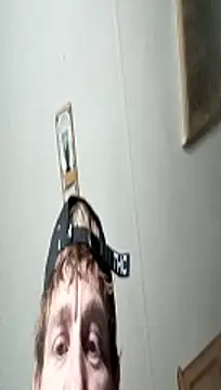 Snapshot of Snowwisss chatting on 10.27.25 Snowwisss online show from 10.27.25