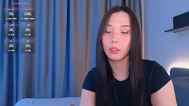 Snapshot of Kaia_Sunshine_Mia chatting on 06.23.26 Kaia Sunshine Mia online show from 06.23.26
