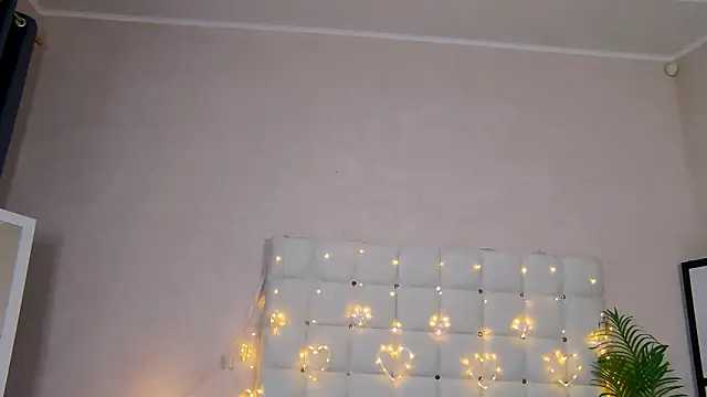NicoleRosss online show from 01.19.25