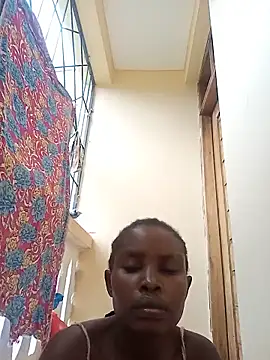 Snapshot of zainabsmile chatting on 05.24.26 zainabsmile online show from 05.24.26