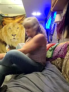 annika lately online show from 11.19.25