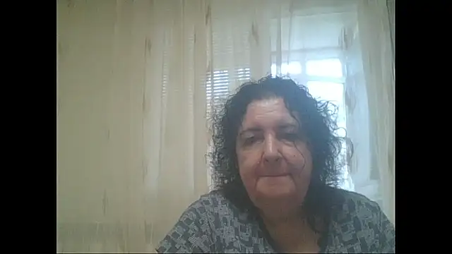 Snapshot of maturekorine chatting on 05.28.26 maturekorine online show from 05.28.26