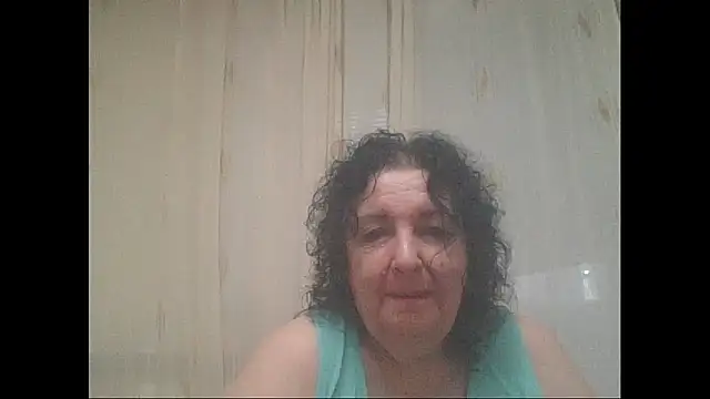 Snapshot of maturekorine chatting on 06.08.26 maturekorine online show from 06.08.26