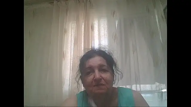 Snapshot of maturekorine chatting on 06.14.26 maturekorine online show from 06.14.26