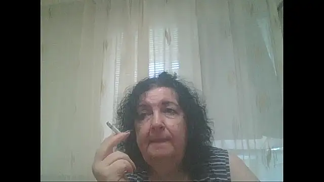 Snapshot of maturekorine chatting on 06.19.26 maturekorine online show from 06.19.26