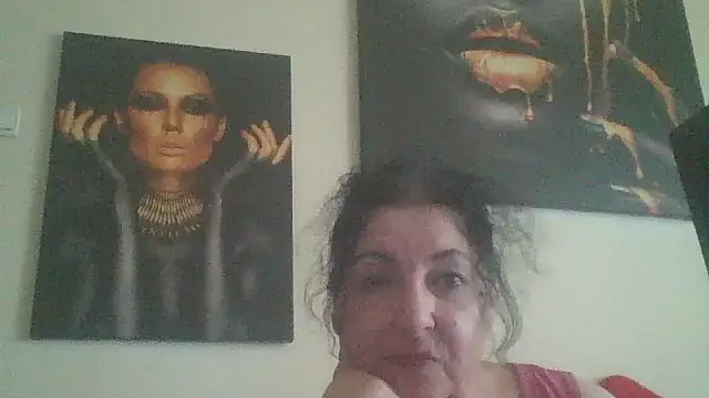 Snapshot of maturekorine chatting on 06.25.26 maturekorine online show from 06.25.26