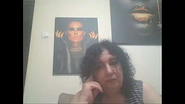 Snapshot of maturekorine chatting on 07.19.26 maturekorine online show from 07.19.26