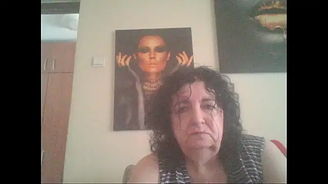 Snapshot of maturekorine chatting on 07.21.26 maturekorine online show from 07.21.26