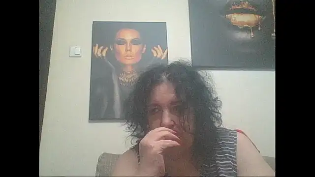 Snapshot of maturekorine chatting on 07.24.26 maturekorine online show from 07.24.26