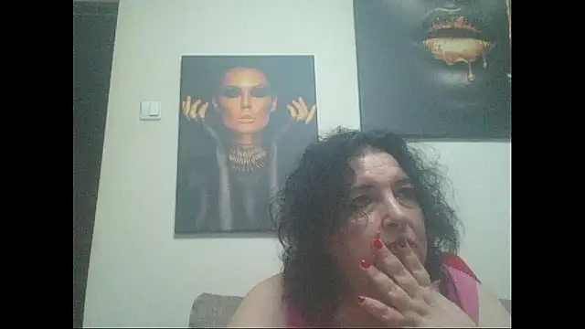 Snapshot of maturekorine chatting on 07.28.26 maturekorine online show from 07.28.26