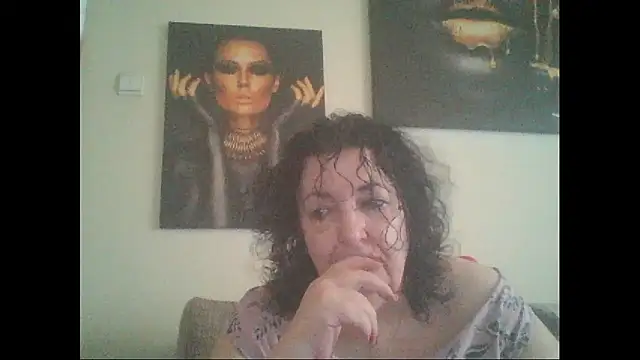 Snapshot of maturekorine chatting on 08.05.26 maturekorine online show from 08.05.26