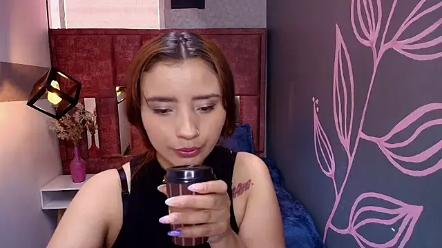 Snapshot of ZaraNolimits_ chatting on 07.17.26 ZaraNolimits online show from 07.17.26