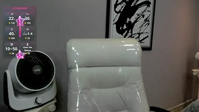 Snapshot of boylittle19cm chatting on 11.06.25 boylittle19cm online show from 11.06.25