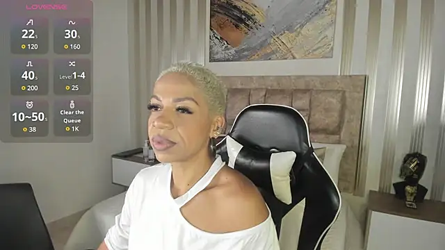 Snapshot of summer_night_ chatting on 02.11.26 summer night online show from 02.11.26