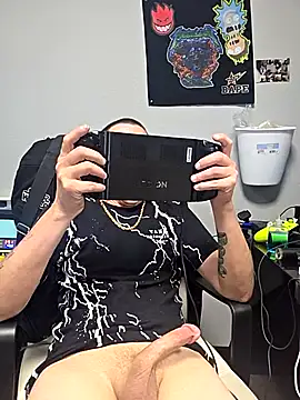 Hatchetwound6969 online show from 03.20.26