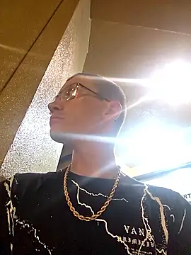 Hatchetwound6969 online show from 03.21.26