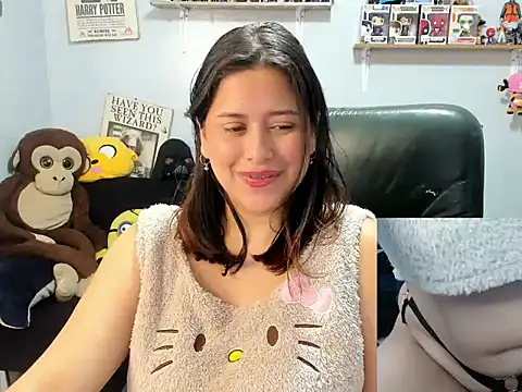 Snapshot of sammy_cute333 chatting on 06.15.26 sammy cute333 online show from 06.15.26
