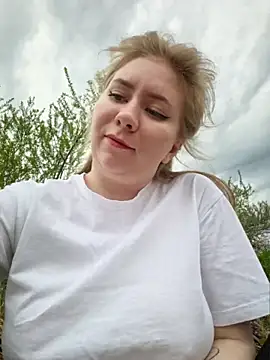 D0nna  online show from 05.04.26