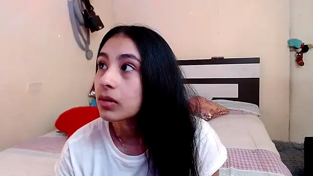 Snapshot of chika_hellar chatting on 03.18.26 chika hellar online show from 03.18.26