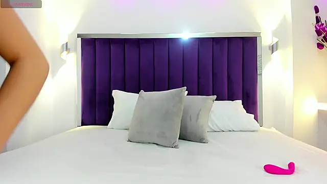 LindsyCater online show from 01.09.25