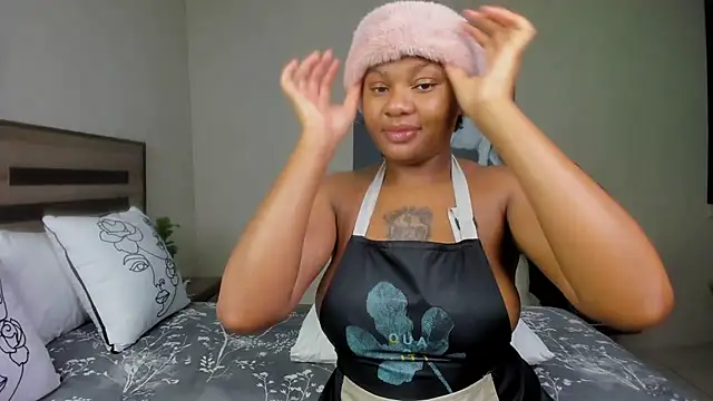 Renee-18 online show from 02.19.25