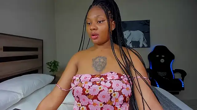 Renee-18 online show from 11.14.25