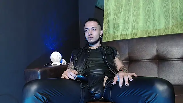 Dicaprioo  online show from 05.04.26