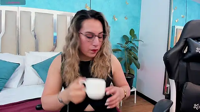 RubbyTaylor online show from 04.25.26