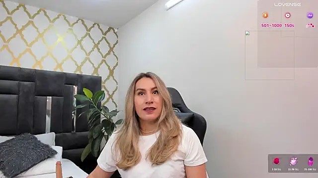 RubbyTaylor online show from 08.04.26