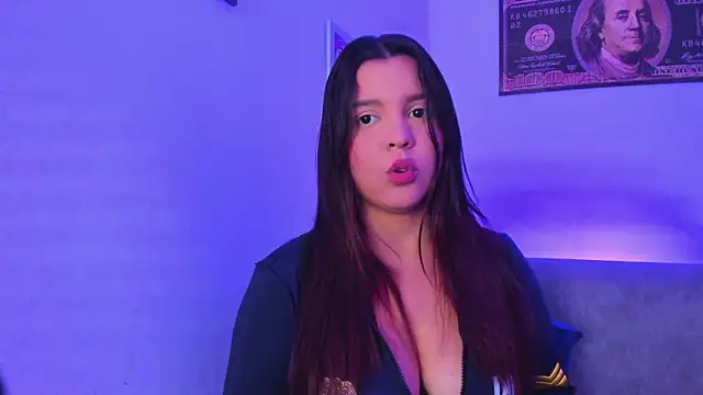Snapshot of Elsalombardi_ chatting on 01.29.25 Elsalombardi  online show from 01.29.25