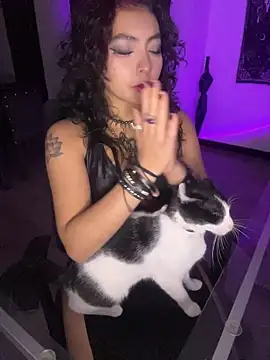 Snapshot of _Gothiccbitch_ chatting on 02.25.26 Gothiccbitch online show from 02.25.26