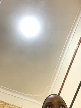 Snapshot of sweet18creamybigpussy chatting on 10.05.25 sweet18creamybigpussy online show from 10.05.25