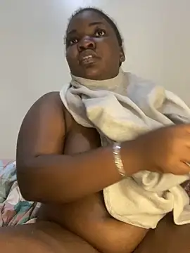 Snapshot of sweet18creamybigpussy chatting on 10.29.25 sweet18creamybigpussy online show from 10.29.25