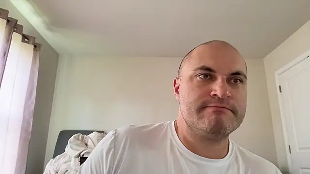 SluggishChase99 online show from 05.26.26