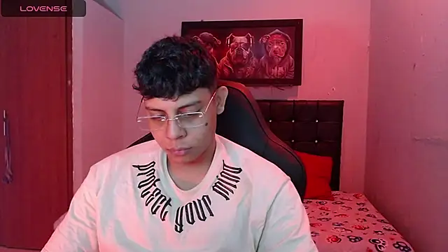 Snapshot of Wiiliam_20 chatting on 02.12.25 Wiiliam 20 online show from 02.12.25