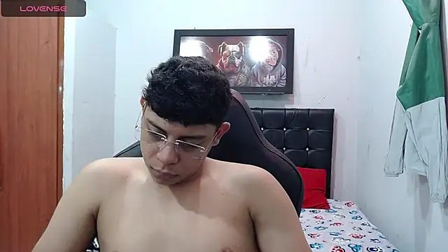 Snapshot of Wiiliam_20 chatting on 02.15.25 Wiiliam 20 online show from 02.15.25