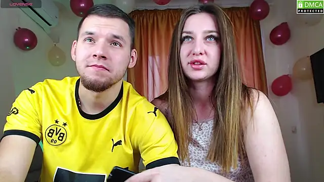 Snapshot of Zoi_Morgan chatting on 12.23.25 Zoi Morgan online show from 12.23.25