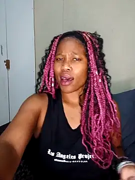 PerfectionBerrie online show from 12.15.25