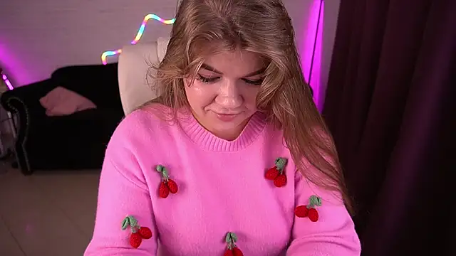 GabbieJay online show from 11.18.25